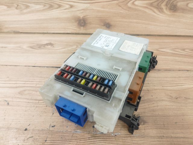 bontott FORD GALAXY Biztosítéktábla Utastér