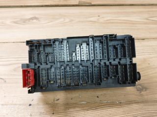 bontott FORD GALAXY Biztosítéktábla Utastér