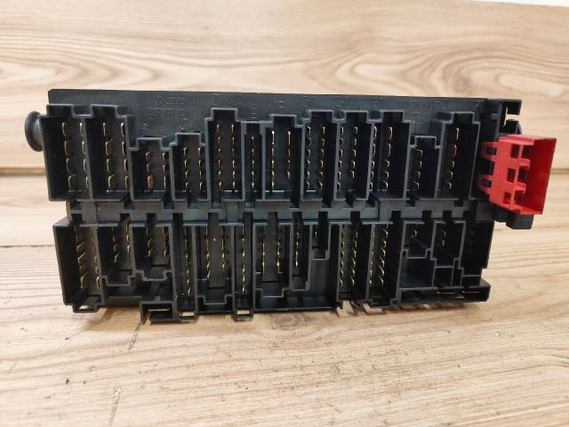 bontott FORD GALAXY Biztosítéktábla Utastér