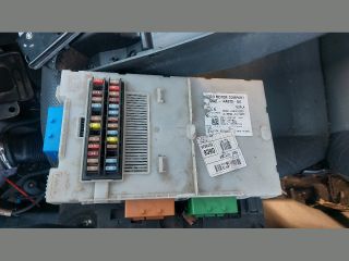 bontott FORD GALAXY Biztosítéktábla Utastér