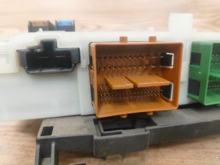 bontott FORD GALAXY Biztosítéktábla Utastér