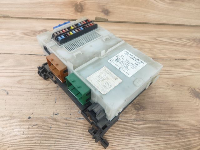 bontott FORD GALAXY Biztosítéktábla Utastér