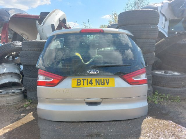 bontott FORD GALAXY Csomagtérajtó (Részeivel)