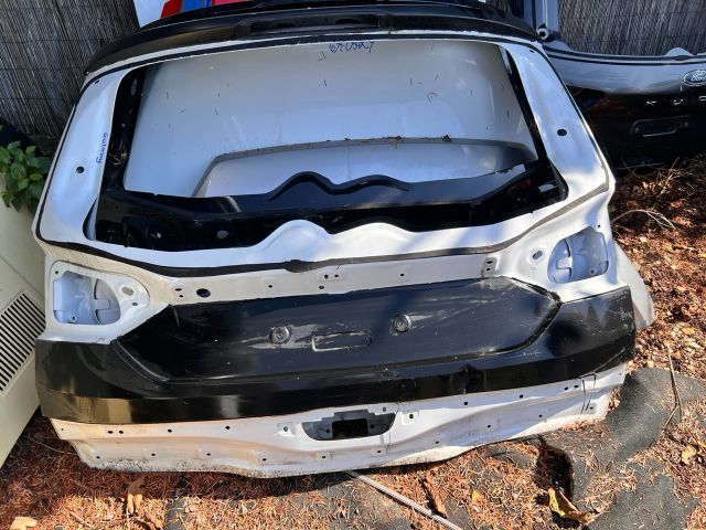 bontott FORD GALAXY Csomagtérajtó (Üres lemez)