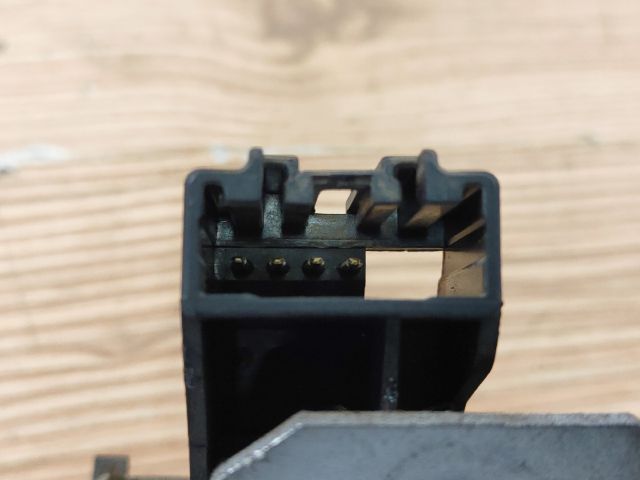 bontott FORD GALAXY Csomagtérajtó Zárszerkezet