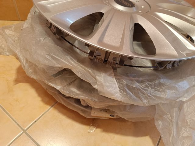 bontott FORD GALAXY Dísztárcsa Szett