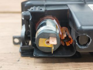 bontott FORD GALAXY Első Hamutartó