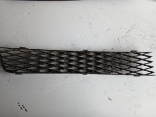 bontott FORD GALAXY Első Lökhárító Alsó Középső Díszrács