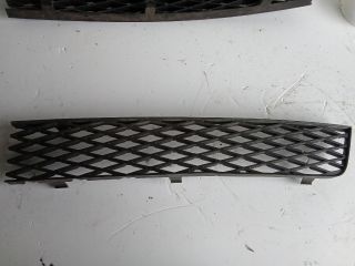 bontott FORD GALAXY Első Lökhárító Alsó Középső Díszrács