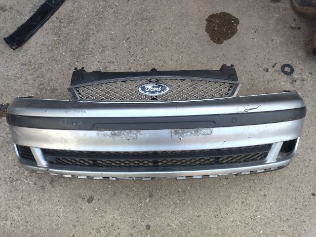 bontott FORD GALAXY Első Lökhárító (Részeivel)