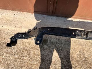 bontott FORD GALAXY Első Lökhárító Tartó Felső