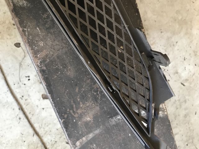 bontott FORD GALAXY Hűtőrács