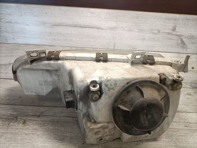 bontott FORD GALAXY Jobb Fényszóró