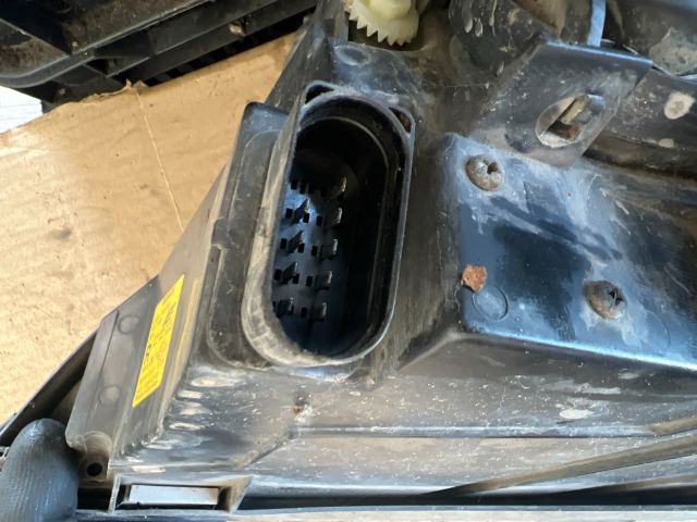 bontott FORD GALAXY Jobb Fényszóró