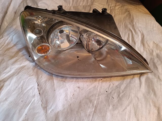 bontott FORD GALAXY Jobb Fényszóró