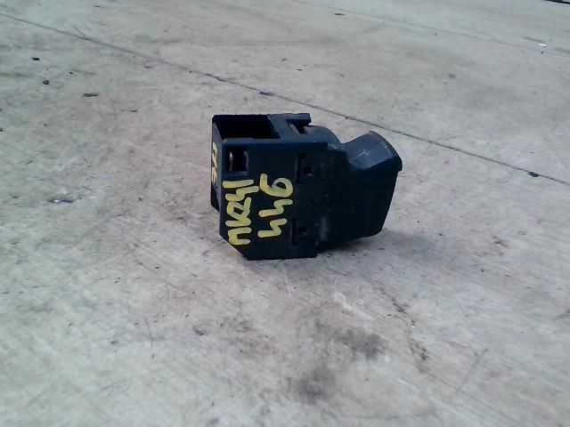 bontott FORD GALAXY Jobb hátsó Ablakemelő Kapcsoló