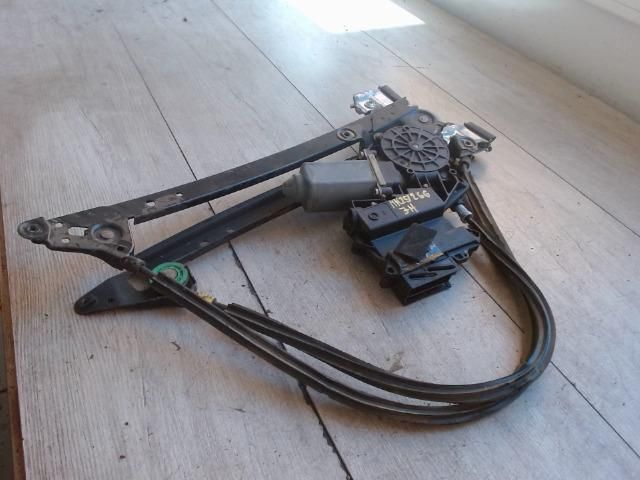 bontott FORD GALAXY Jobb hátsó Ablakemelő Szerkezet (Elektromos)