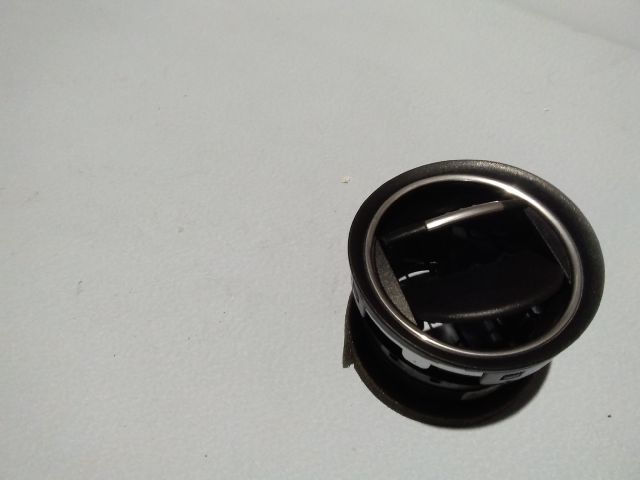 bontott FORD GALAXY Középső Szellőző