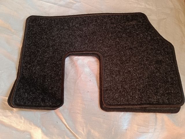 bontott FORD GALAXY Szőnyeg Szett