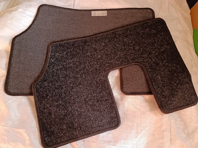 bontott FORD GALAXY Szőnyeg Szett