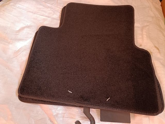 bontott FORD GALAXY Szőnyeg Szett