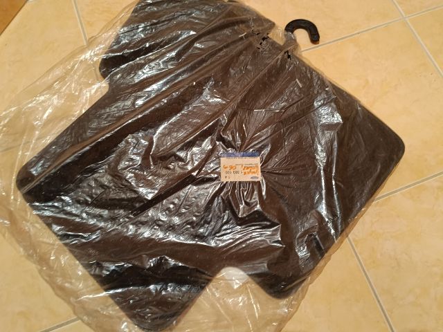 bontott FORD GALAXY Szőnyeg Szett