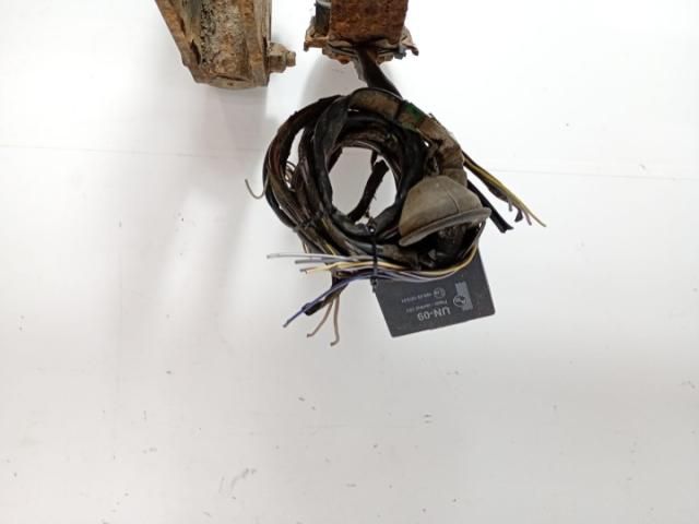 bontott FORD GALAXY Vonóhorog