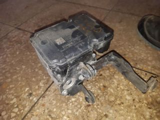 bontott FORD GRAND C-MAX ABS Kocka