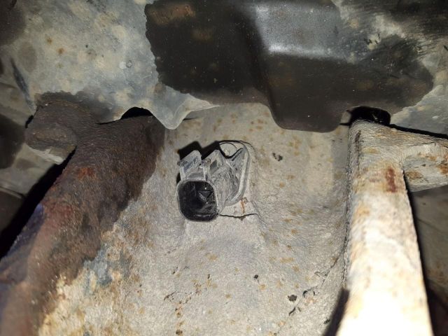 bontott FORD GRAND C-MAX Bal első Csonkállvány Kerékaggyal