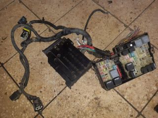 bontott FORD GRAND C-MAX Biztosítéktábla Motortér