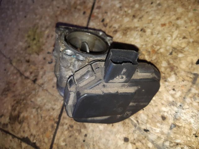 bontott FORD GRAND C-MAX Fojtószelep (Elektromos)