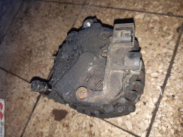 bontott FORD GRAND C-MAX Generátor