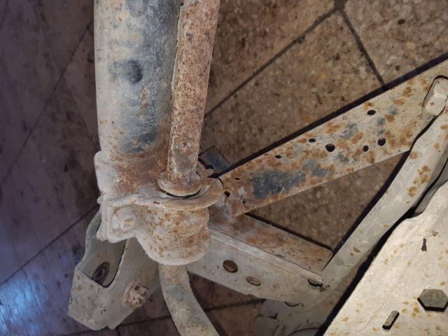 bontott FORD GRAND C-MAX Hátsó Híd (Tárcsafékes)