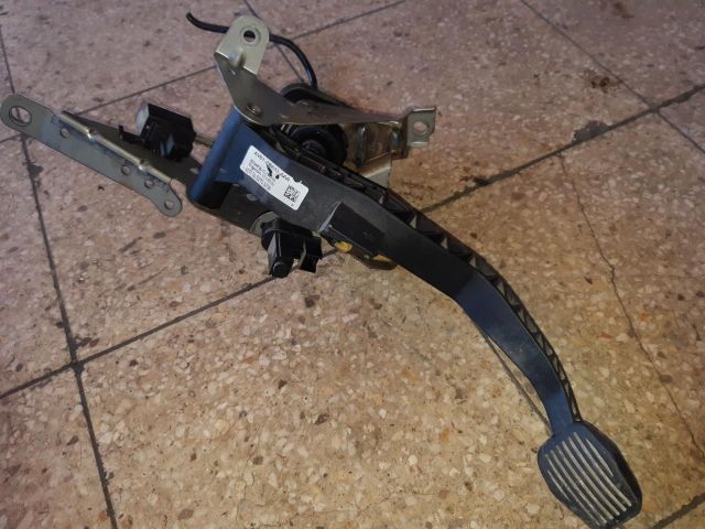 bontott FORD GRAND C-MAX Kuplung Pedál