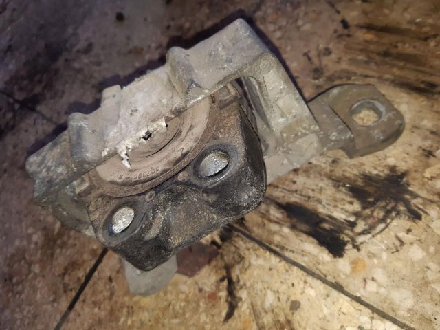 bontott FORD GRAND C-MAX Motor Tartó Bak (Pozíciófüggetlen)