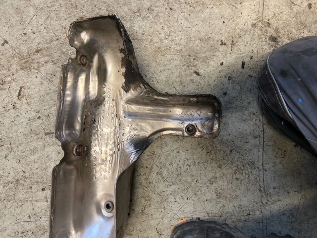 bontott FORD GRAND C-MAX Katalizátor Hővédő Lemez