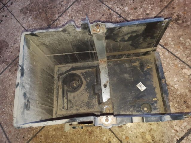 bontott FORD GRAND C-MAX Akkumulátor Tartó