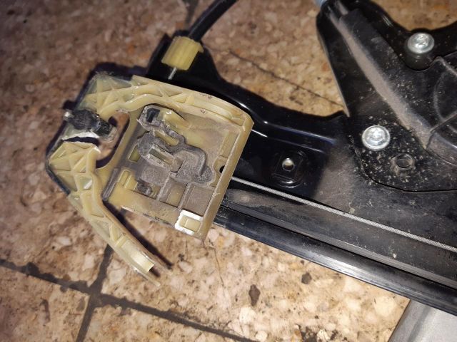 bontott FORD GRAND C-MAX Bal első Ablakemelő Szerkezet (Elektromos)