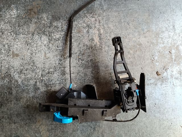 bontott FORD GRAND C-MAX Bal első Ajtózár