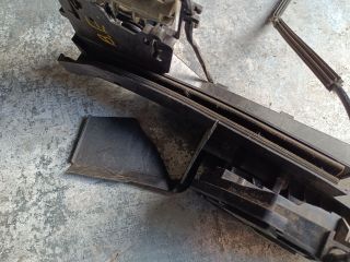 bontott FORD GRAND C-MAX Bal első Ajtózár