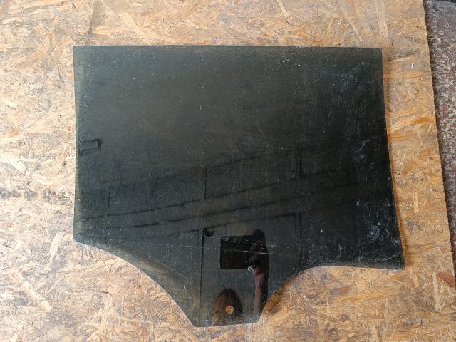 bontott FORD GRAND C-MAX Bal hátsó Ablak