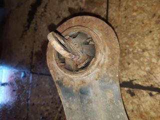 bontott FORD GRAND C-MAX Bal hátsó Csonkállvány Kerékaggyal