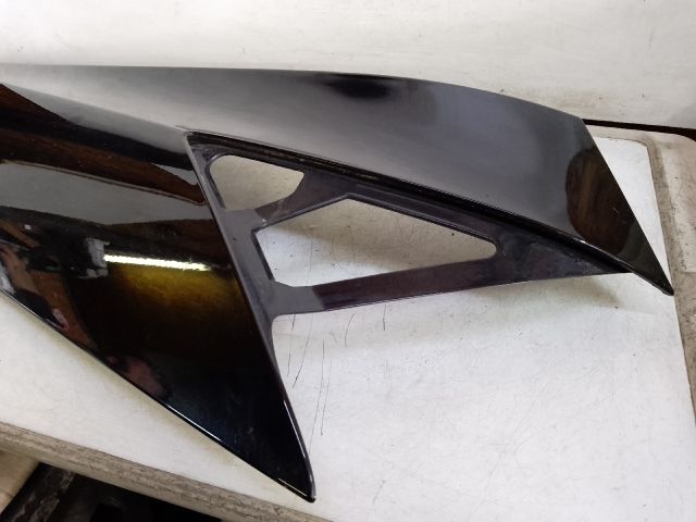 bontott FORD GRAND C-MAX Bal hátsó Sárvédő Felső