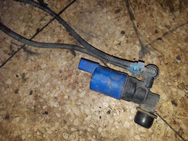 bontott FORD GRAND C-MAX Első Ablakmosó Szivattyú