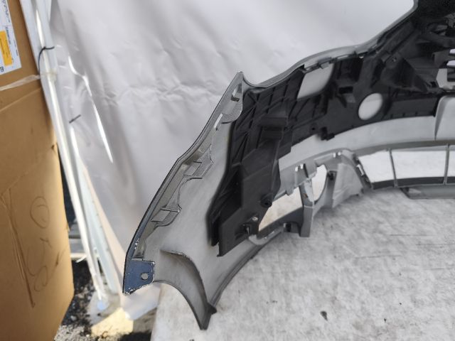 bontott FORD GRAND C-MAX Első Lökhárító (Üresen)