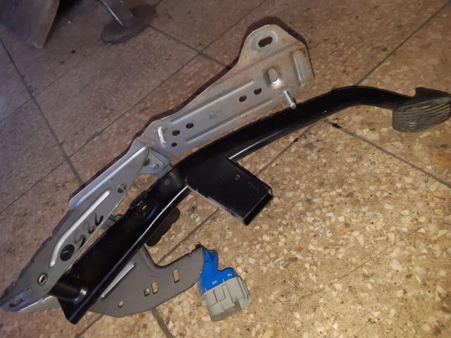 bontott FORD GRAND C-MAX Fékpedál