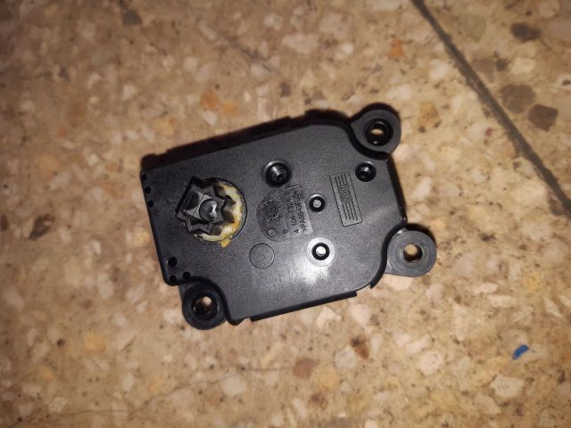 bontott FORD GRAND C-MAX Fűtés Állító Motor