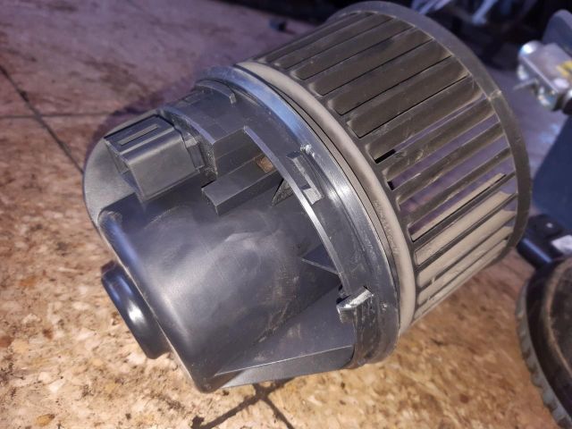 bontott FORD GRAND C-MAX Fűtőmotor (Klímás)