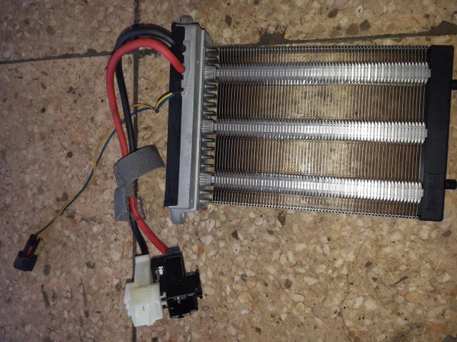 bontott FORD GRAND C-MAX Fűtőradiátor (Elektromos)