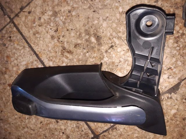 bontott FORD GRAND C-MAX Jobb hátsó Belső Kilincs